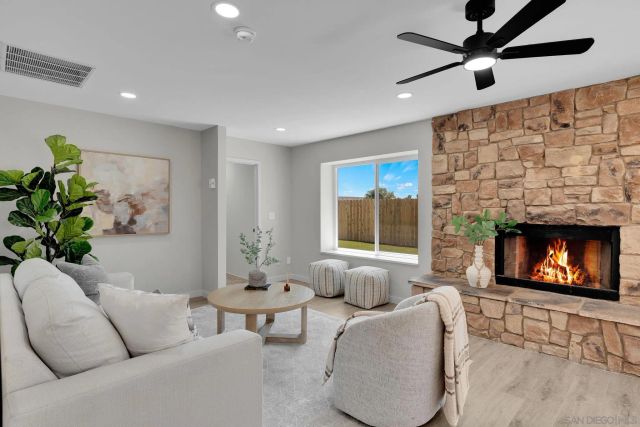 13322 Via Mark, Poway, CA 92064