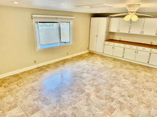 5047 Algiers Ave, Santa Rosa, CA 95409