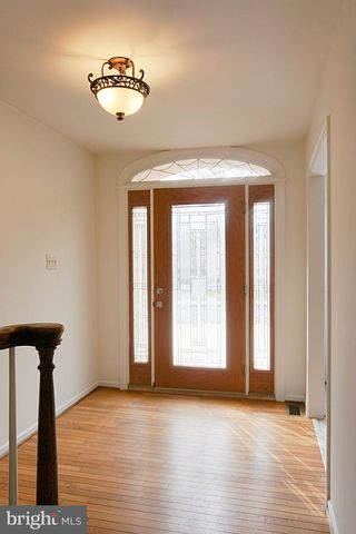 12103 GATEWATER DR, Potomac, MD 20854