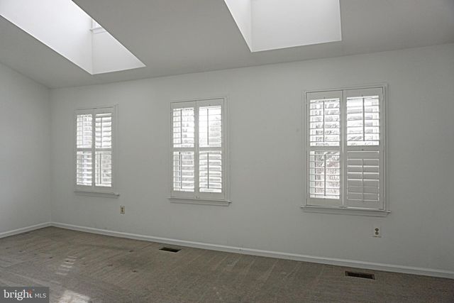 12103 GATEWATER DR, Potomac, MD 20854