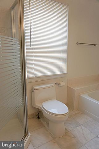 12103 GATEWATER DR, Potomac, MD 20854