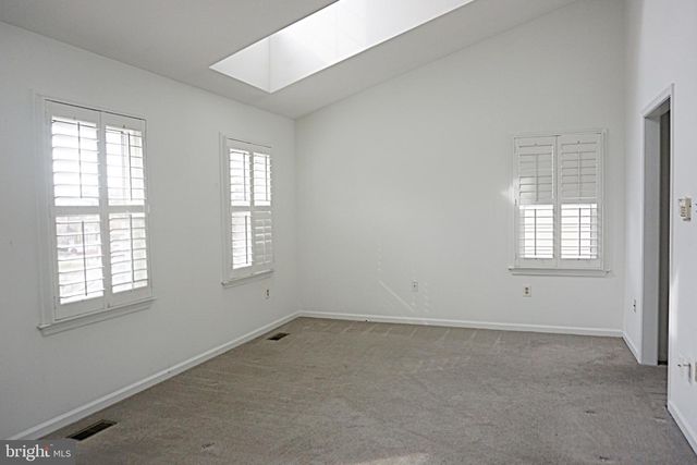 12103 GATEWATER DR, Potomac, MD 20854