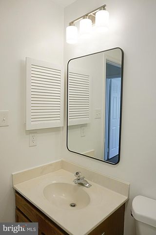 12103 GATEWATER DR, Potomac, MD 20854