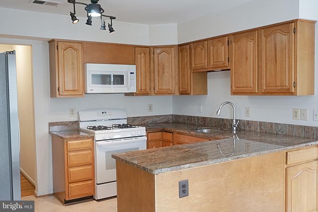 12103 GATEWATER DR, Potomac, MD 20854