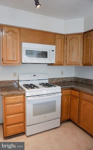 12103 GATEWATER DR, Potomac, MD 20854