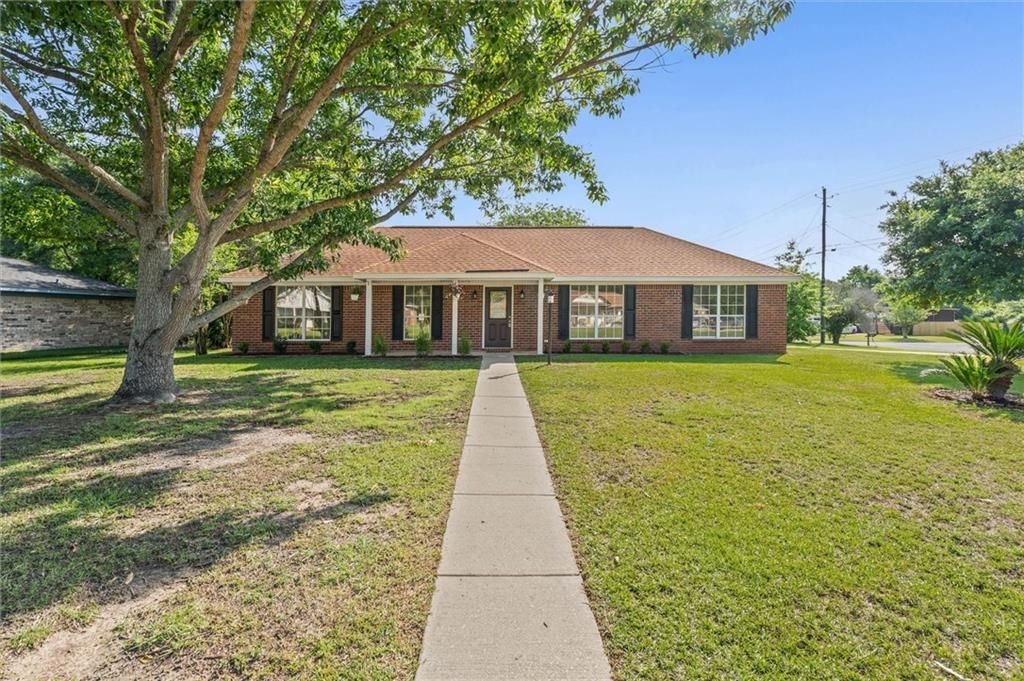 7861 Heaton Drive, Theodore, AL 36582