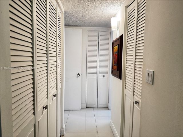 18151 NE 31st Ct 103, Aventura, FL 33160