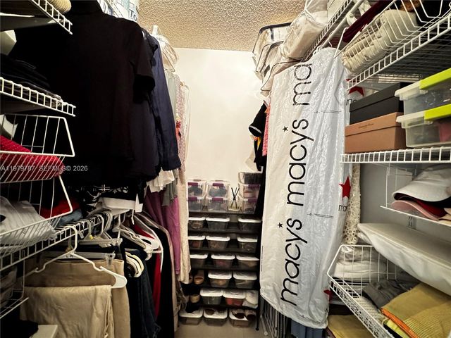 18151 NE 31st Ct 103, Aventura, FL 33160