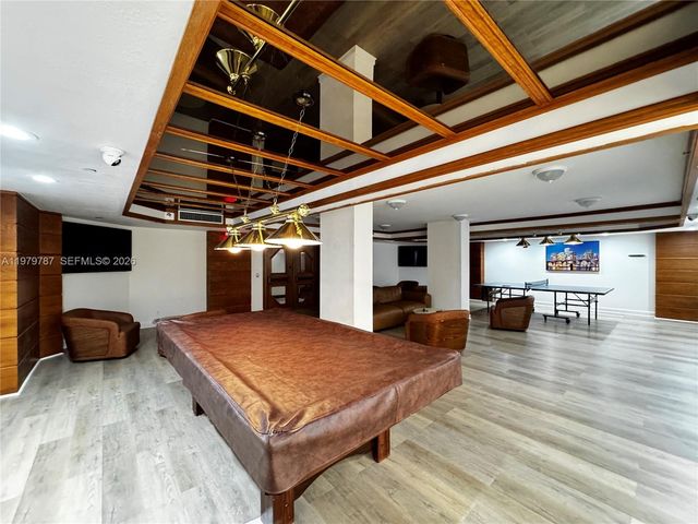 18151 NE 31st Ct 103, Aventura, FL 33160