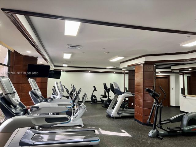 18151 NE 31st Ct 103, Aventura, FL 33160