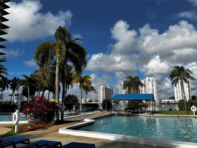 18151 NE 31st Ct 103, Aventura, FL 33160