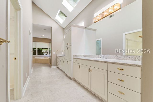 68 River Club Dr, Hilton Head Island, SC 29926