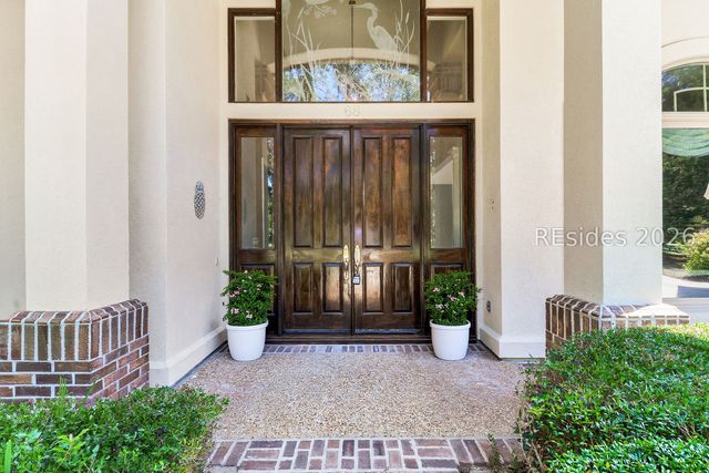 68 River Club Dr, Hilton Head Island, SC 29926
