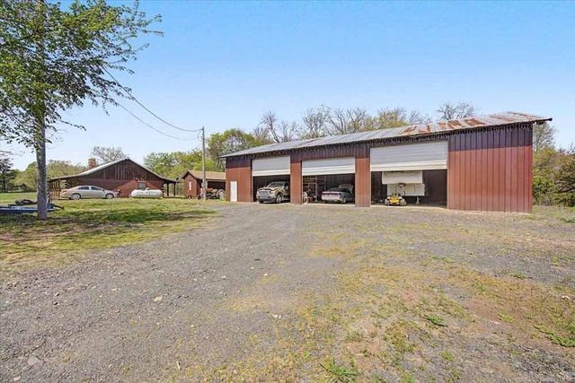 1337 Polk 38 Road, Hatfield, AR 71945