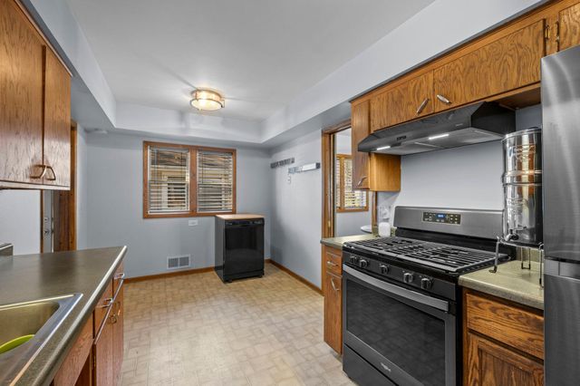 5116 Vincent Avenue N, Minneapolis, MN 55430