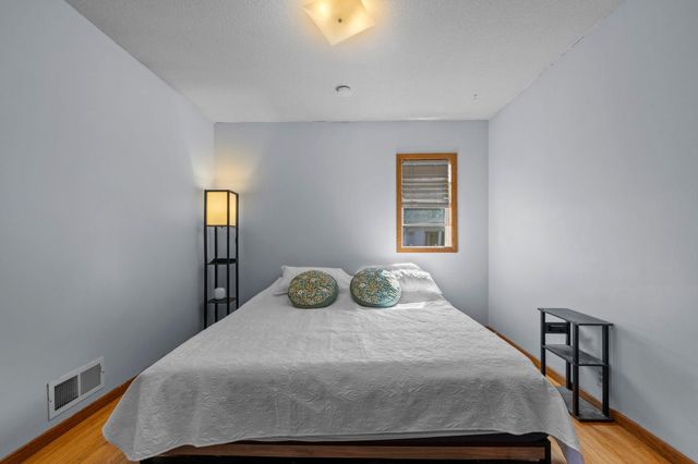 5116 Vincent Avenue N, Minneapolis, MN 55430