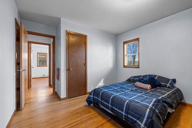 5116 Vincent Avenue N, Minneapolis, MN 55430