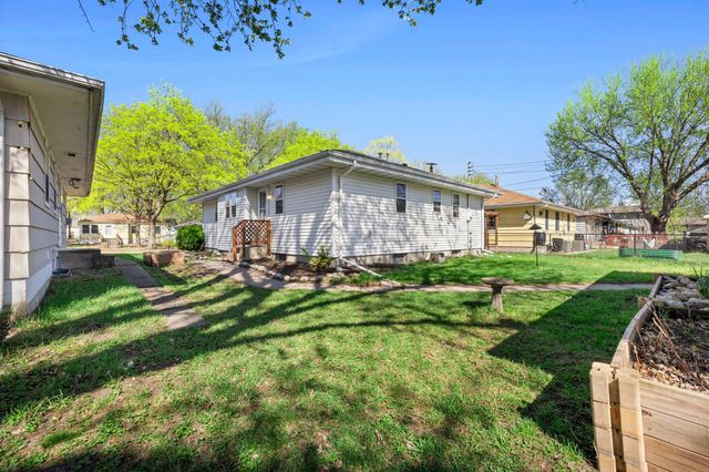 5116 Vincent Avenue N, Minneapolis, MN 55430