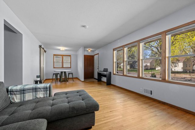 5116 Vincent Avenue N, Minneapolis, MN 55430