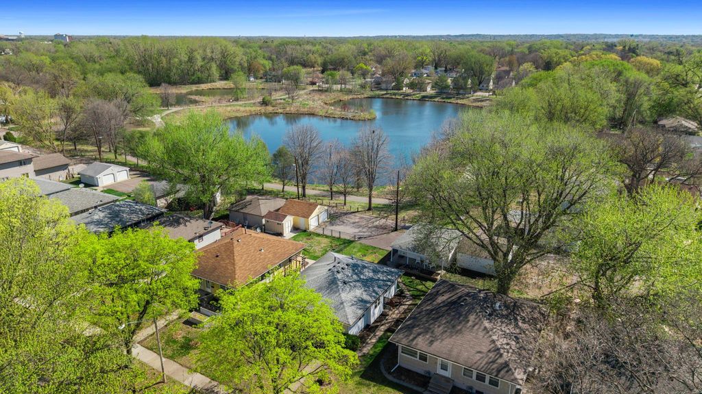 5116 Vincent Avenue N, Minneapolis, MN 55430