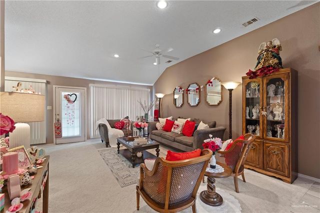 2212 Sugar Lane, Mission, TX 78572