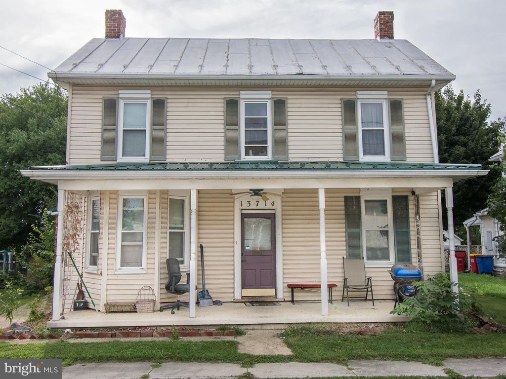 13714 VILLAGE MILL DR, Maugansville, MD 21767