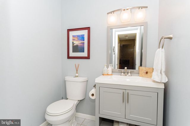 6 HERON ISLE CT, Ocean Pines, MD 21811