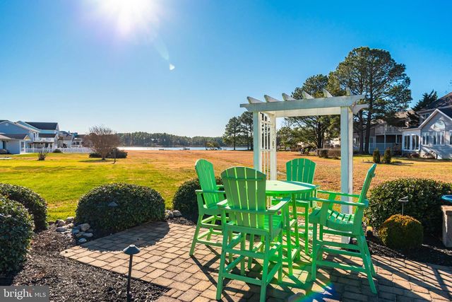 6 HERON ISLE CT, Ocean Pines, MD 21811