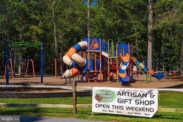 6 HERON ISLE CT, Ocean Pines, MD 21811