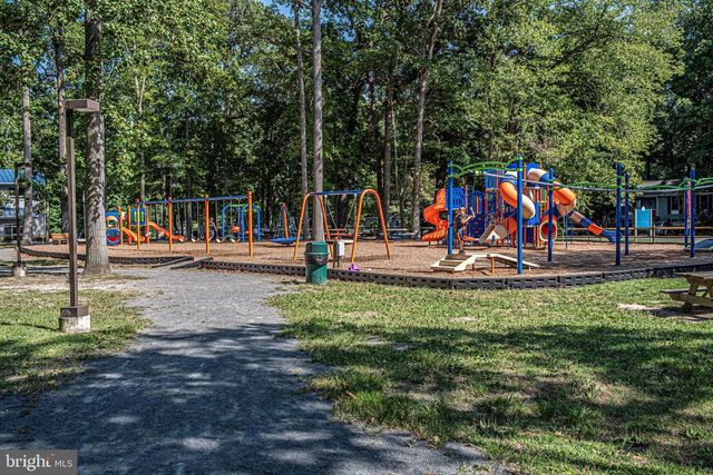 6 HERON ISLE CT, Ocean Pines, MD 21811