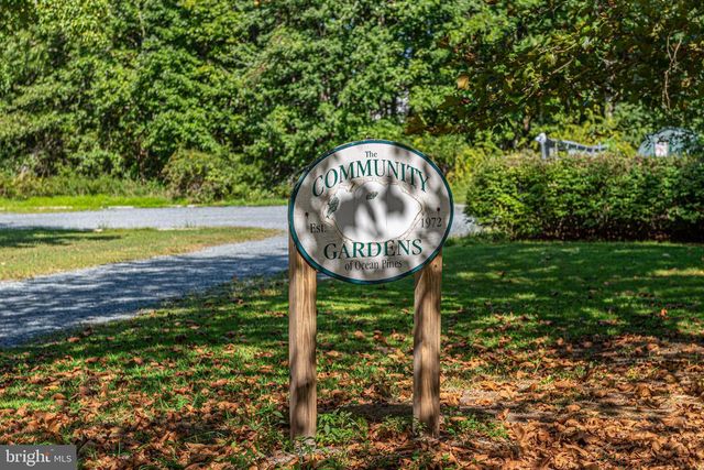 6 HERON ISLE CT, Ocean Pines, MD 21811