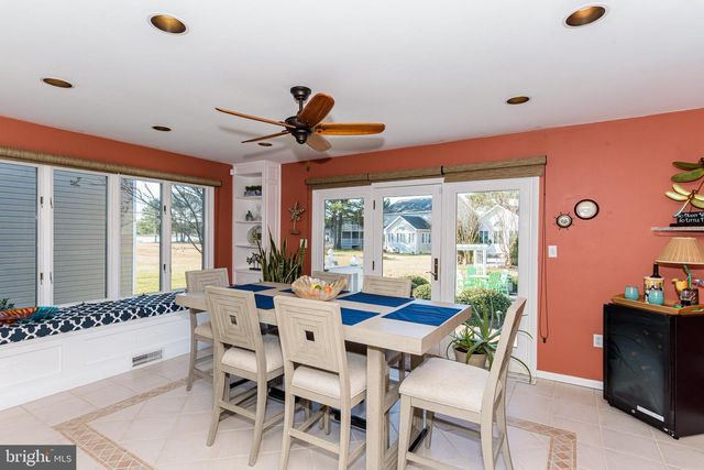 6 HERON ISLE CT, Ocean Pines, MD 21811