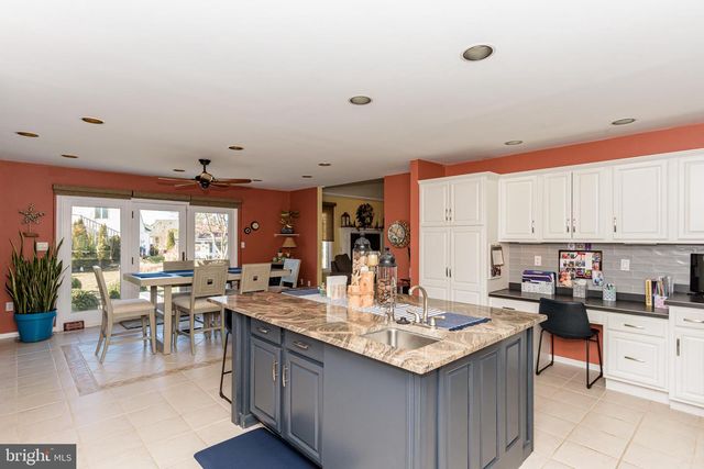 6 HERON ISLE CT, Ocean Pines, MD 21811