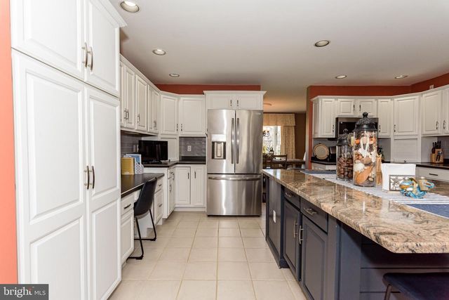 6 HERON ISLE CT, Ocean Pines, MD 21811