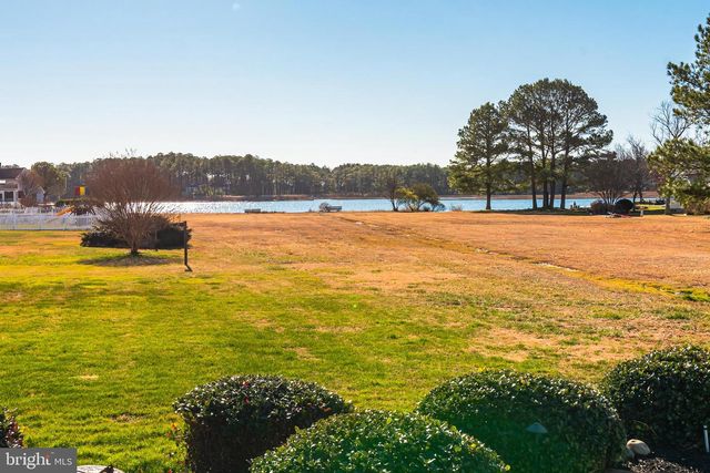 6 HERON ISLE CT, Ocean Pines, MD 21811