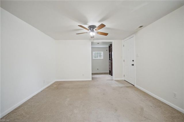 3513 Edinburgh Dr DR, Virginia Beach, VA 23452