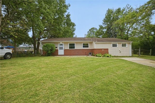 3513 Edinburgh Dr DR, Virginia Beach, VA 23452