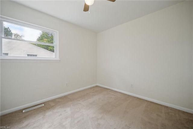 3513 Edinburgh Dr DR, Virginia Beach, VA 23452