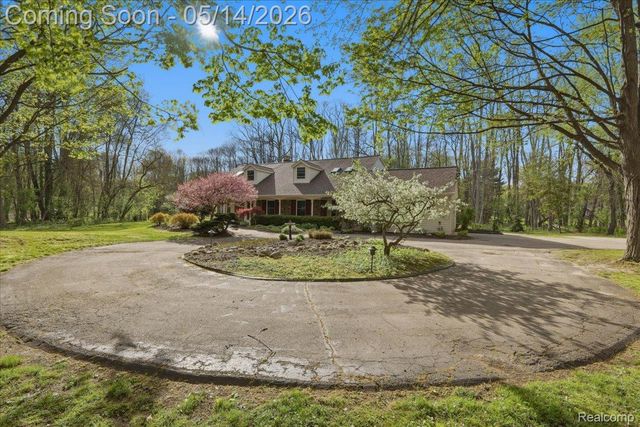 8765 Clement Road, Springfield Charter Township, MI 48346