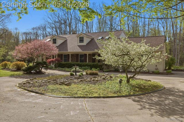 8765 Clement Road, Springfield Charter Township, MI 48346