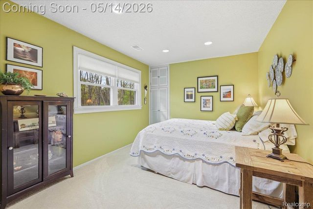 8765 Clement Road, Springfield Charter Township, MI 48346