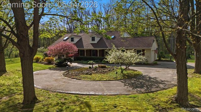 8765 Clement Road, Springfield Charter Township, MI 48346