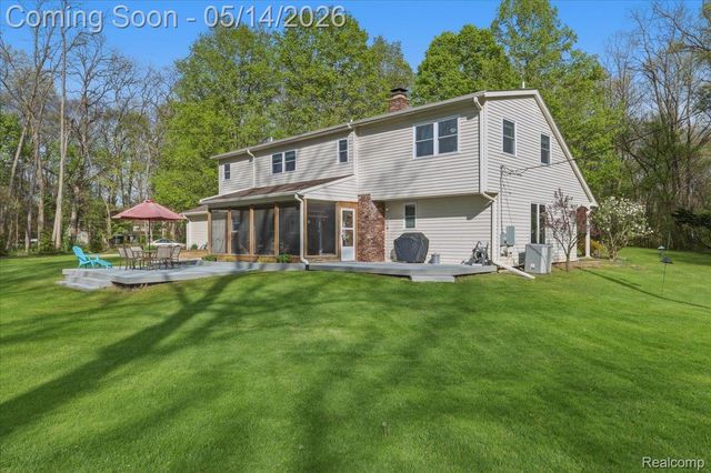 8765 Clement Road, Springfield Charter Township, MI 48346
