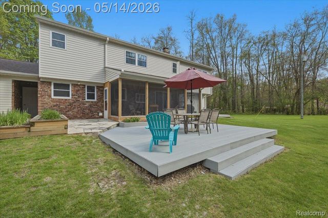 8765 Clement Road, Springfield Charter Township, MI 48346