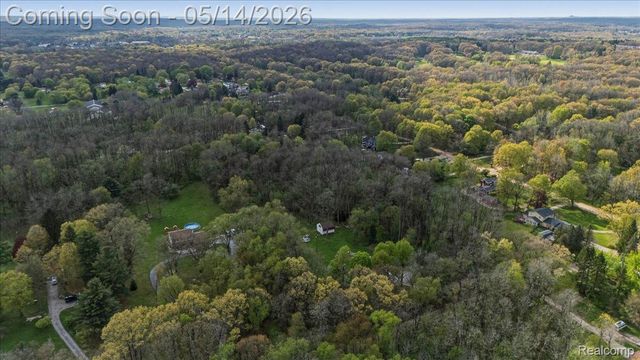 8765 Clement Road, Springfield Charter Township, MI 48346