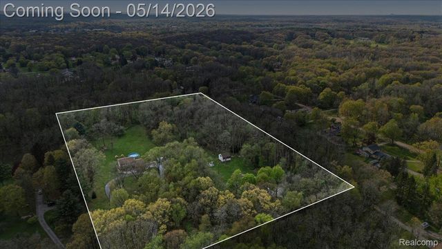 8765 Clement Road, Springfield Charter Township, MI 48346
