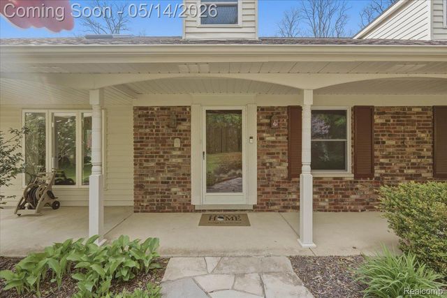 8765 Clement Road, Springfield Charter Township, MI 48346