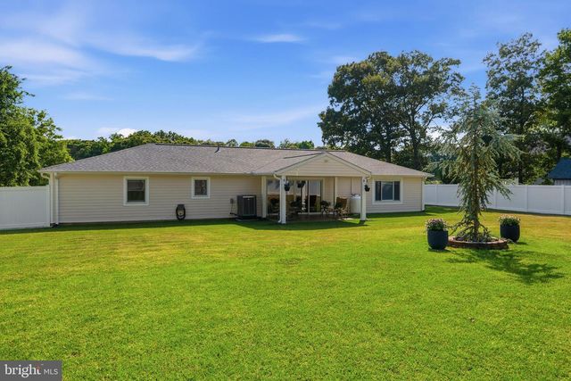18 QUAILWOOD PKWY, La Plata, MD 20646