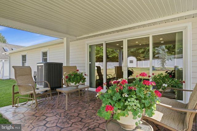 18 QUAILWOOD PKWY, La Plata, MD 20646