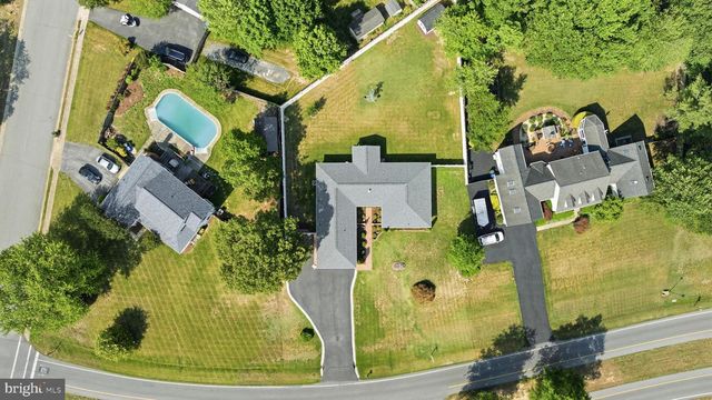 18 QUAILWOOD PKWY, La Plata, MD 20646